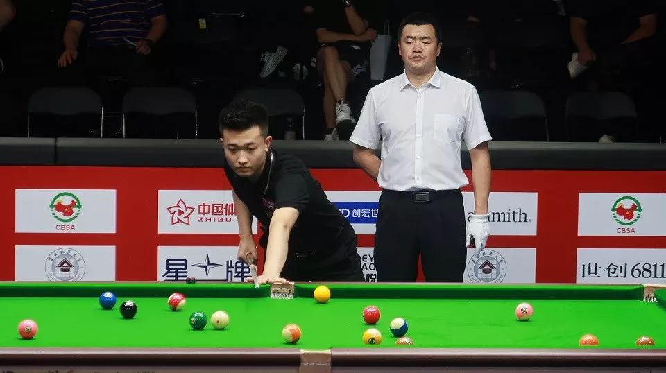 此次座谈会 此次座谈会