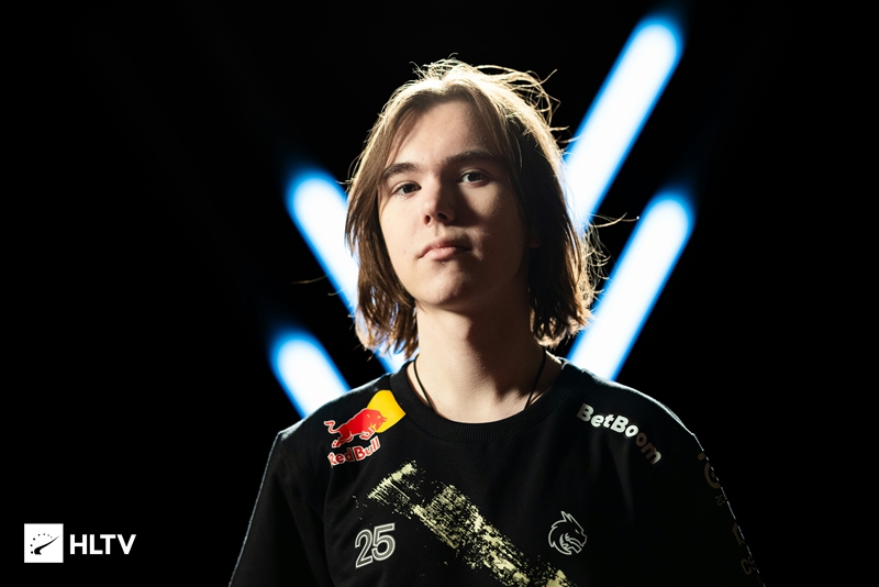 新鲜血液的 新鲜血液的